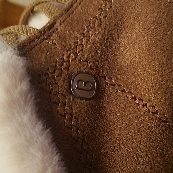 Bzees Golly Bootie Size 7 Chestnut - Picture 8 of 8